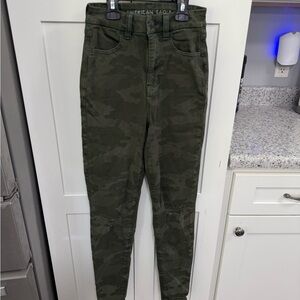 American Eagle Outfitters Camo Green High-Rise Jeggings
